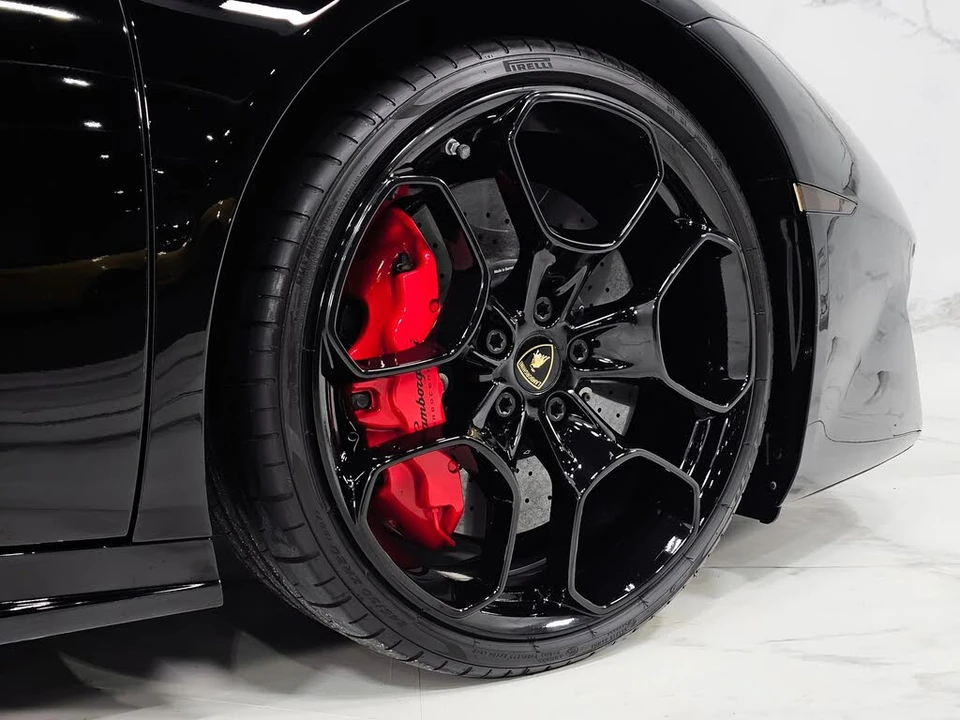 2016 Lamborghini Huracan LP580-2 - Image 15 of 31