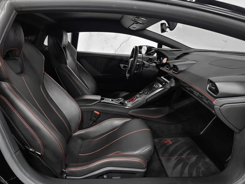 2016 Lamborghini Huracan LP580-2 - Image 2 of 31