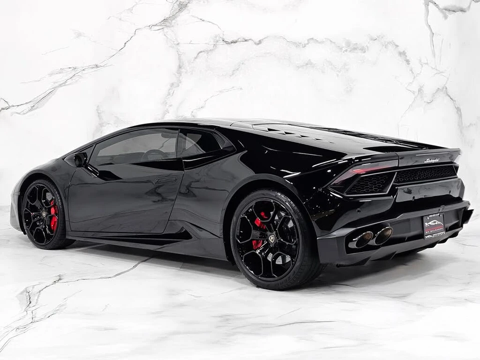 2016 Lamborghini Huracan LP580-2 - Image 7 of 31