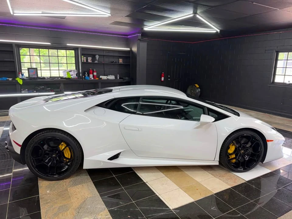 2016 Lamborghini Huracan LP580-2 - Image 8 of 20