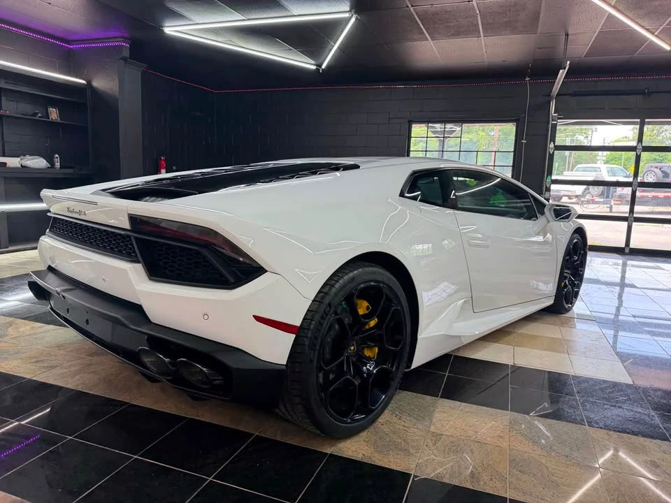 2016 Lamborghini Huracan LP580-2 - Image 10 of 20
