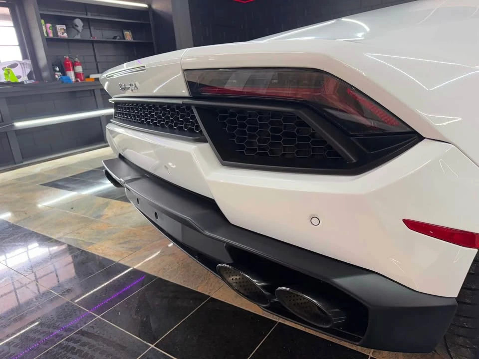 2016 Lamborghini Huracan LP580-2 - Image 7 of 20