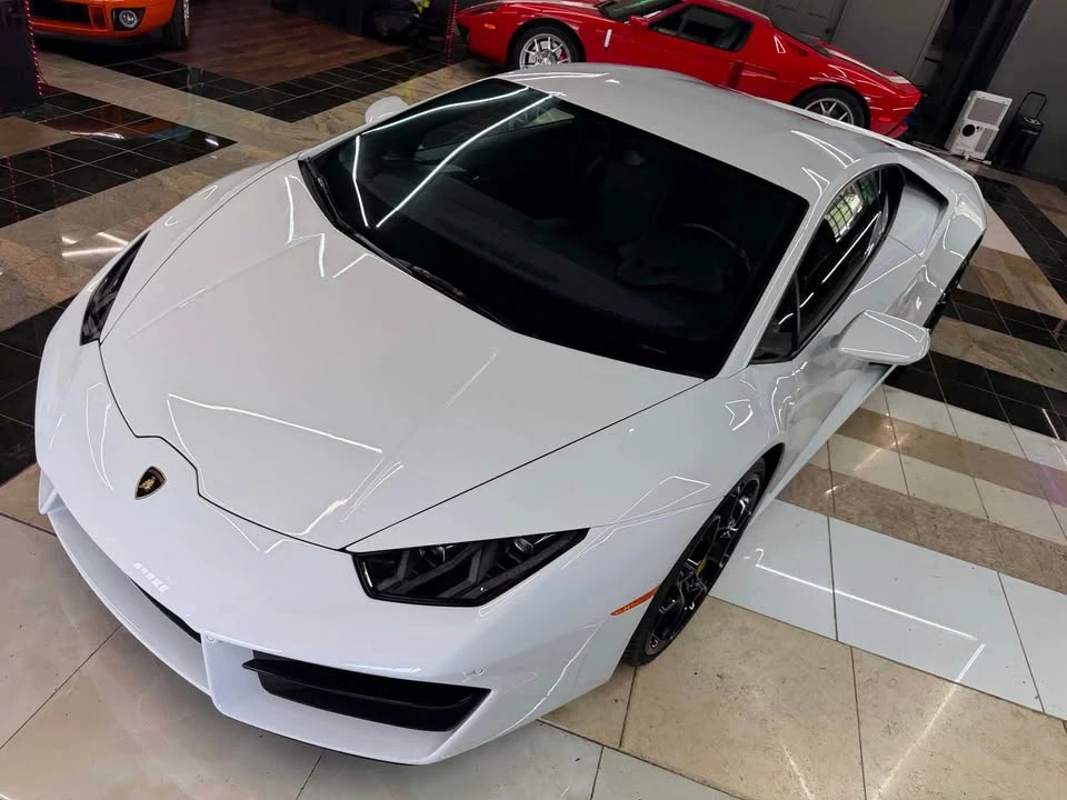 2016 Lamborghini Huracan LP580-2 - Image 2 of 20