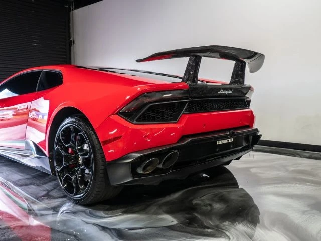 2016 Lamborghini Huracan LP580-2 - Image 10 of 21