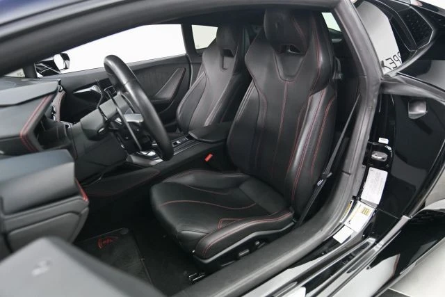 2016 Lamborghini Huracan LP580-2 - Image 2 of 24