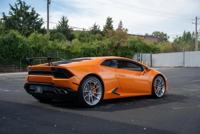 2016 Lamborghini Huracan LP580-2 - Image 10 of 21