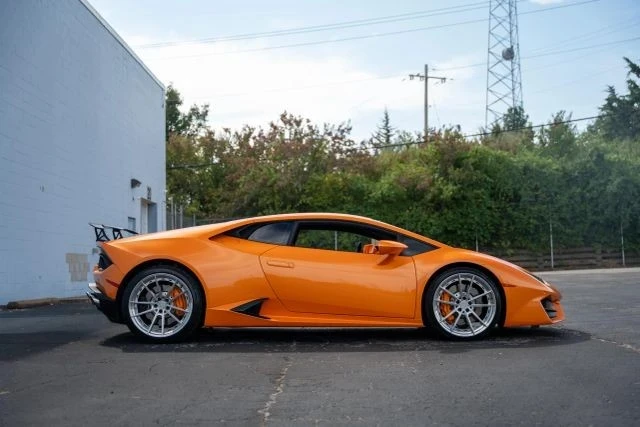 2016 Lamborghini Huracan LP580-2 - Image 9 of 21