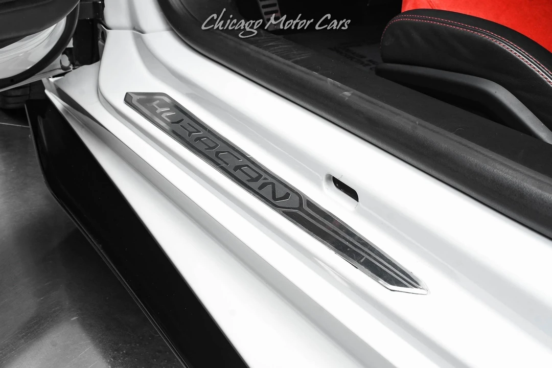 2016 Lamborghini Huracan LP580-2 - Image 24 of 31