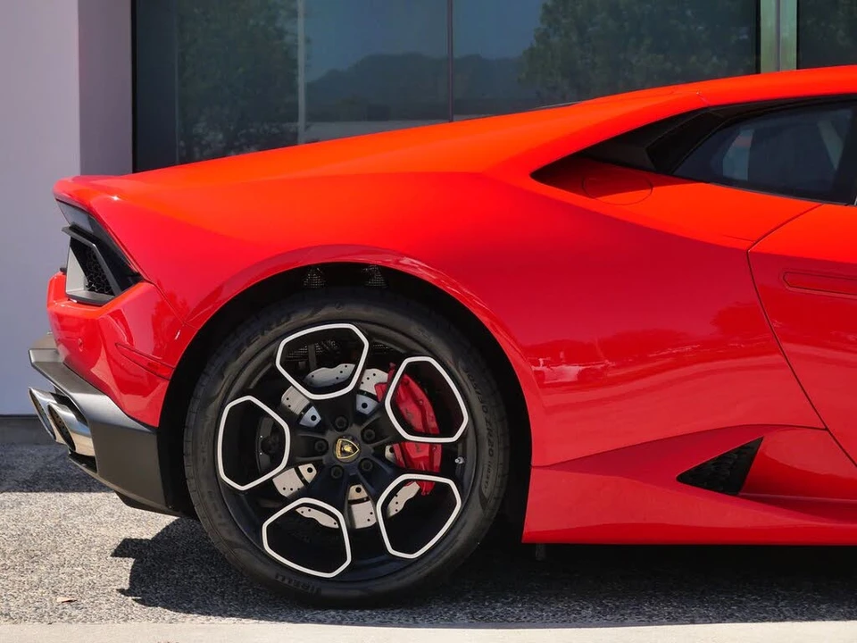 2016 Lamborghini Huracan LP580-2 - Image 11 of 20
