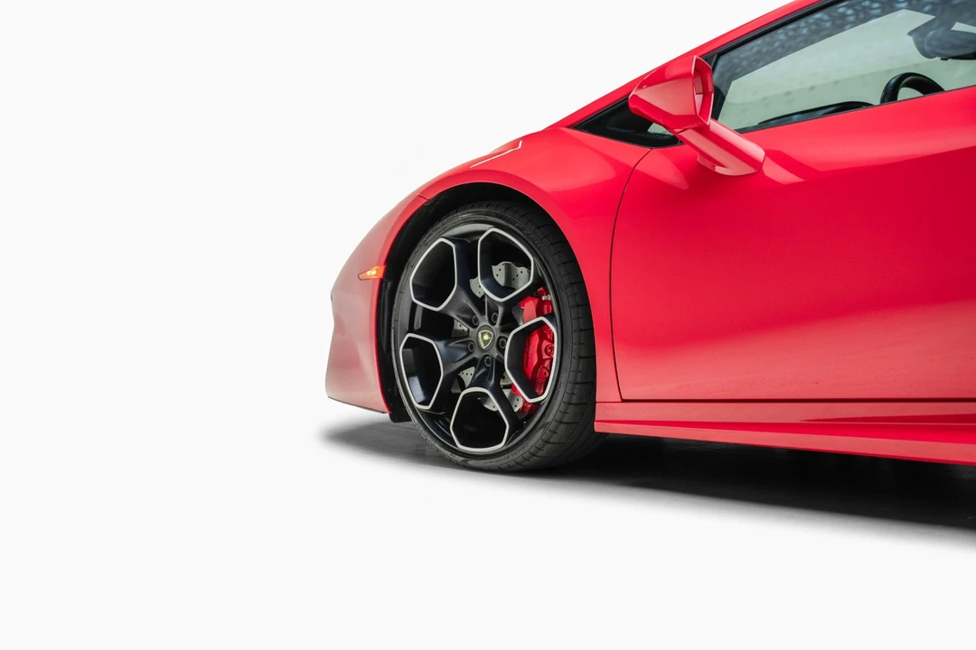 2016 Lamborghini Huracan LP580-2 - Image 9 of 31