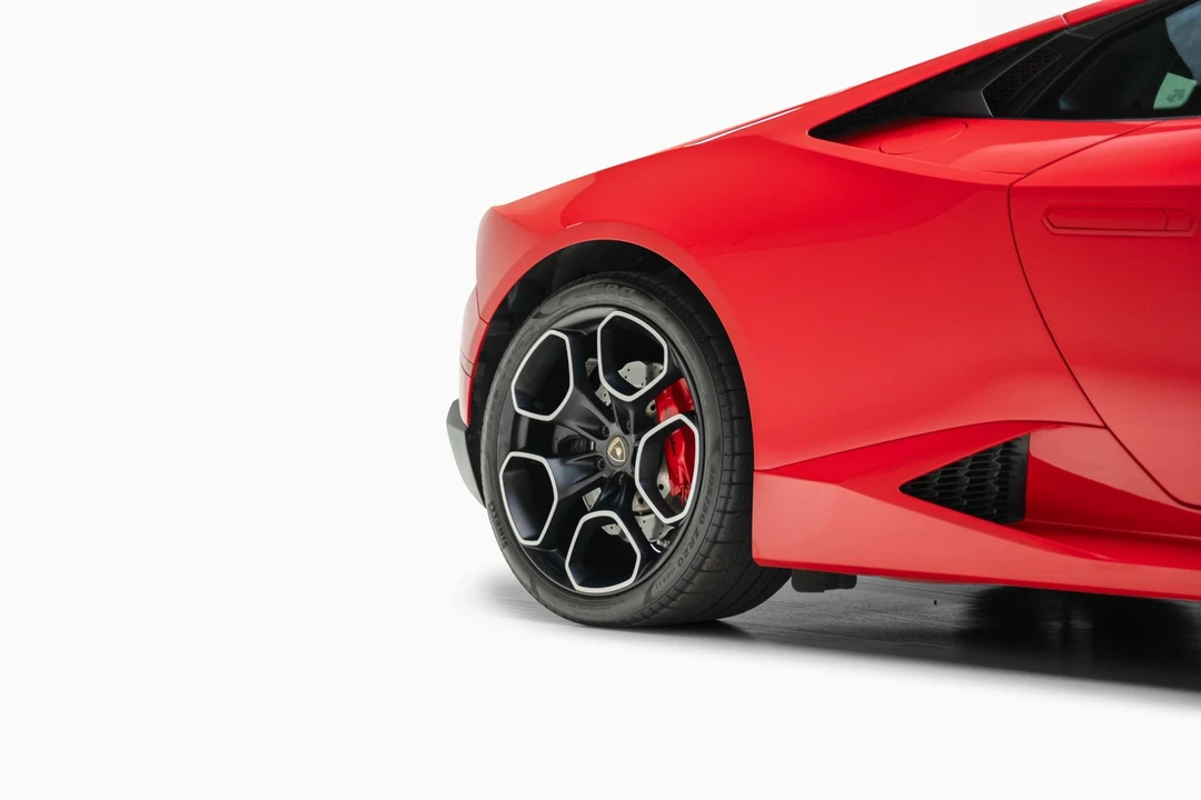 2016 Lamborghini Huracan LP580-2 - Image 11 of 31