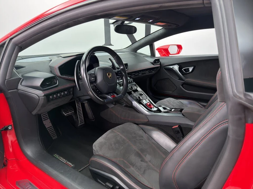 2016 Lamborghini Huracan LP580-2 - Image 2 of 31