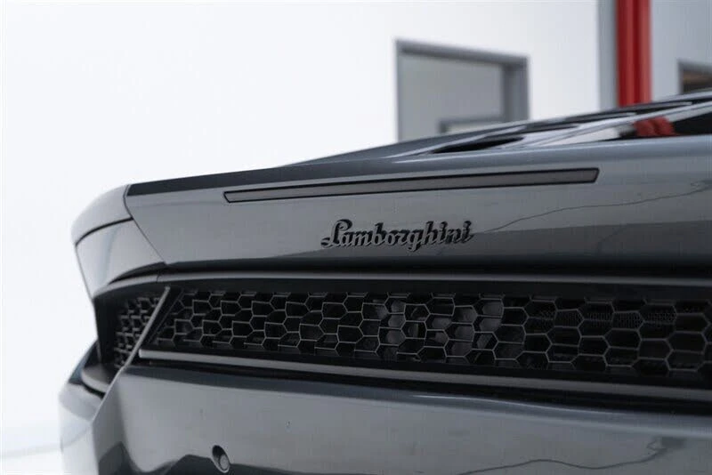 2016 Lamborghini Huracan LP580-2 - Image 27 of 31