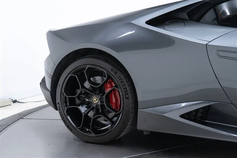 2016 Lamborghini Huracan LP580-2 - Image 25 of 31