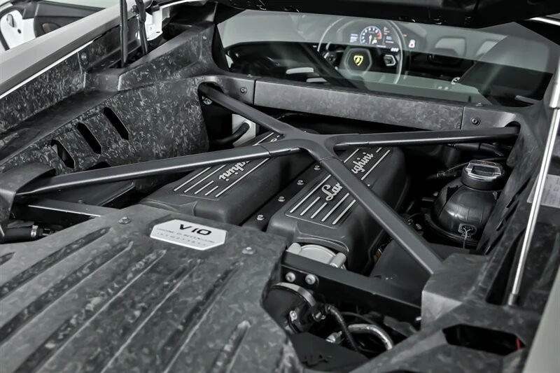 2016 Lamborghini Huracan LP610-4 - Image 19 of 21