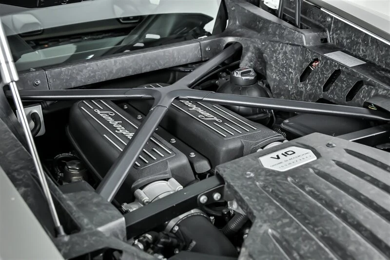 2016 Lamborghini Huracan LP610-4 - Image 18 of 21