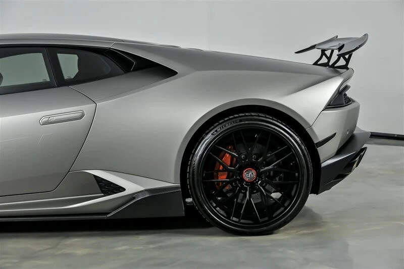 2016 Lamborghini Huracan LP610-4 - Image 11 of 21