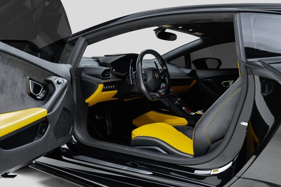 2016 Lamborghini Huracan LP610-4 - Image 2 of 20