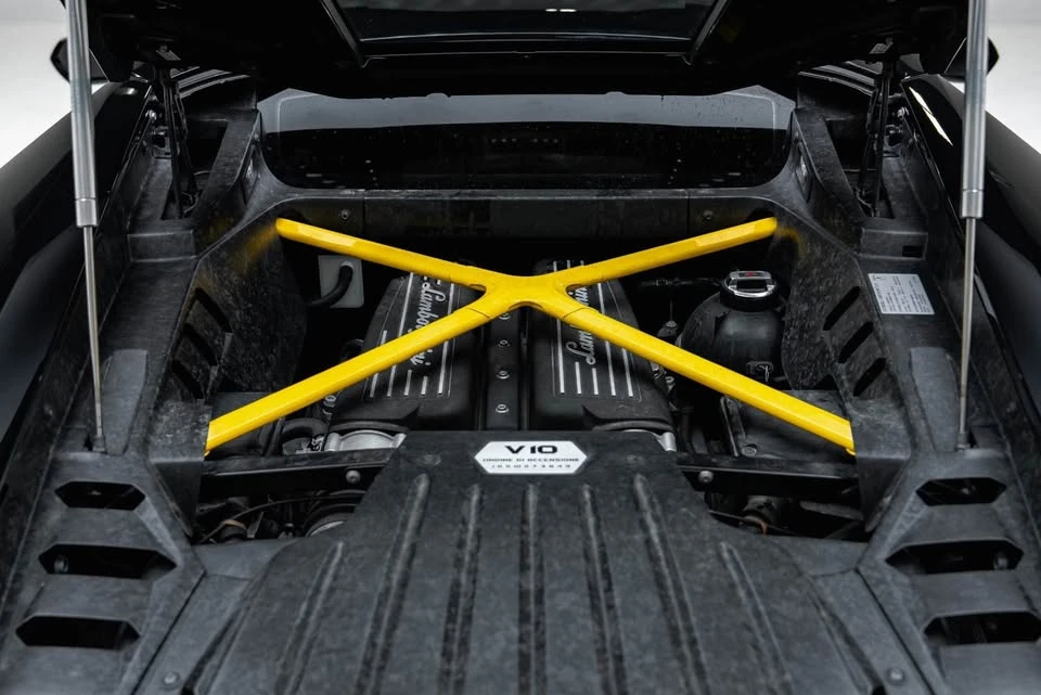 2016 Lamborghini Huracan LP610-4 - Image 14 of 20