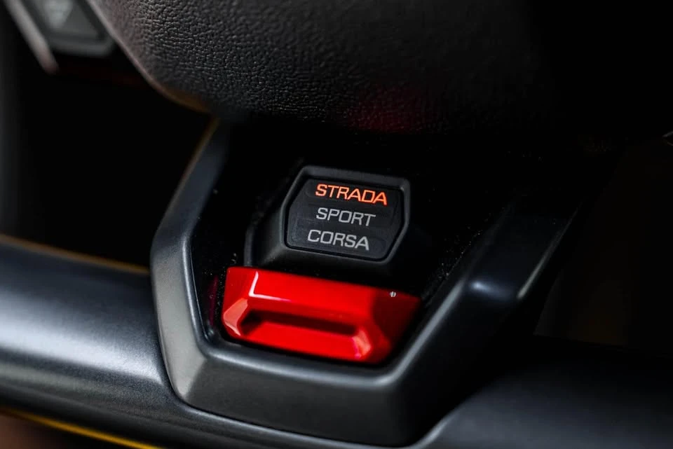 2016 Lamborghini Huracan LP610-4 - Image 19 of 20