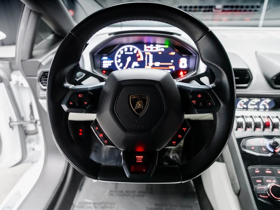2016 Lamborghini Huracan LP610-4 - Image 5 of 17