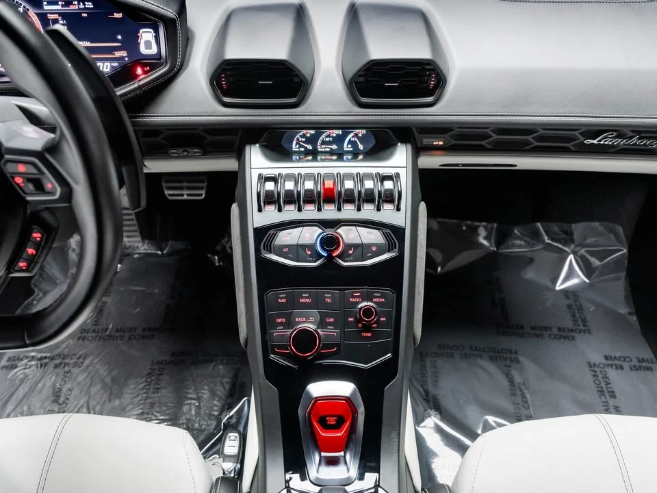 2016 Lamborghini Huracan LP610-4 - Image 9 of 17