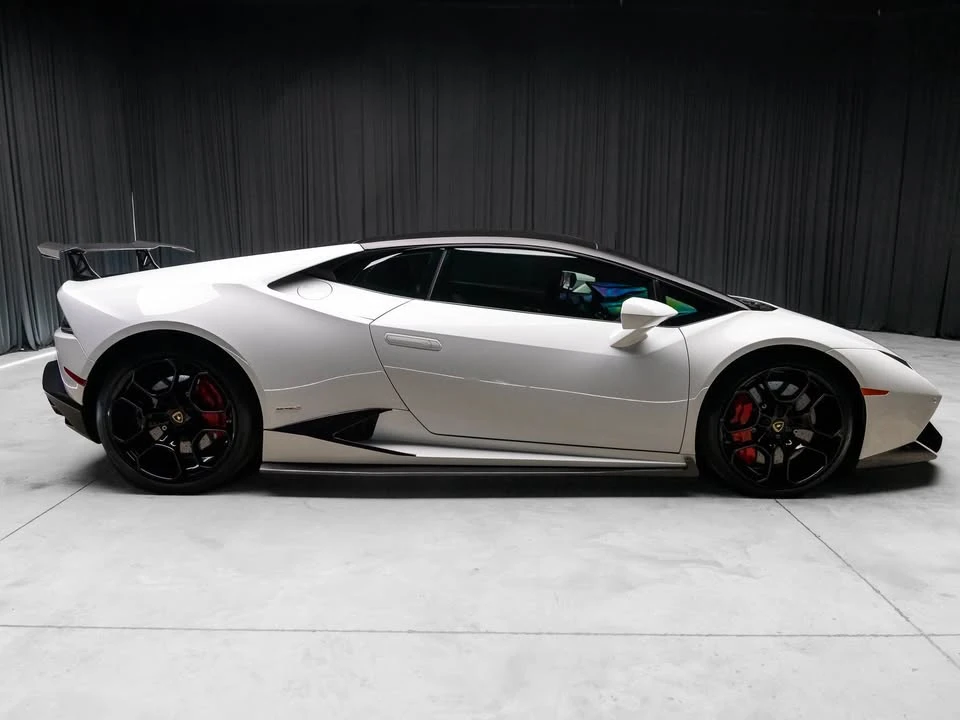 2016 Lamborghini Huracan LP610-4 - Image 11 of 17