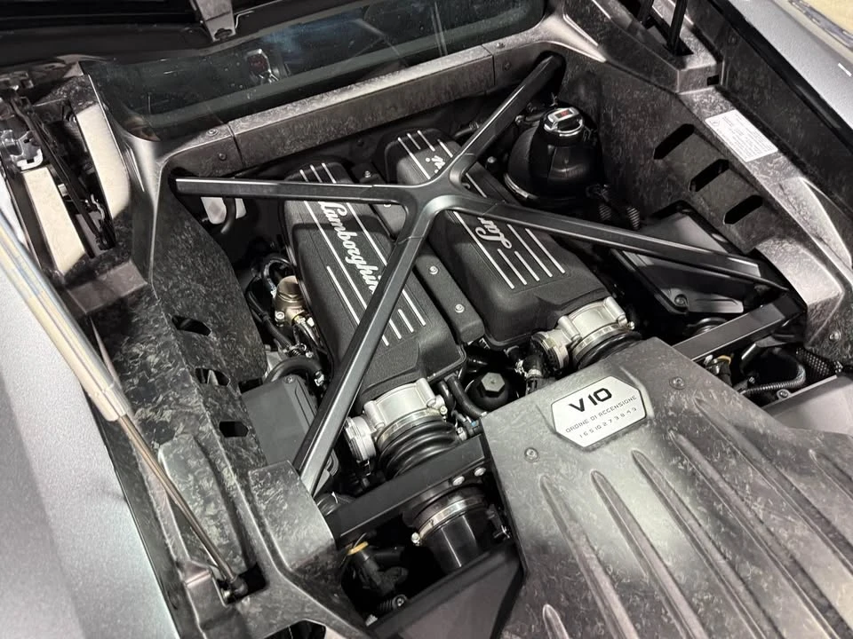 2016 Lamborghini Huracan LP610-4 - Image 18 of 20