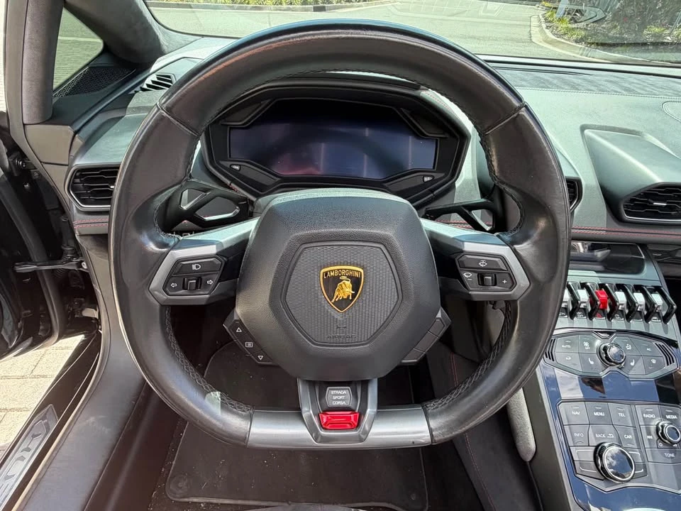 2016 Lamborghini Huracan LP610-4 - Image 11 of 15