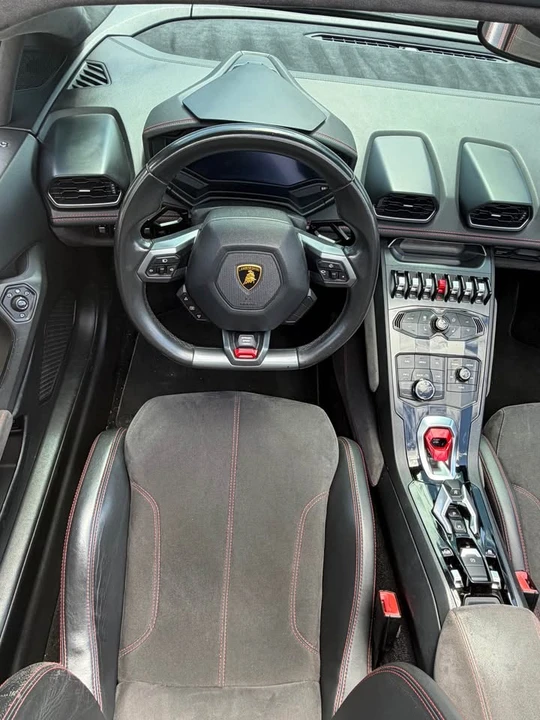 2016 Lamborghini Huracan LP610-4 - Image 10 of 15
