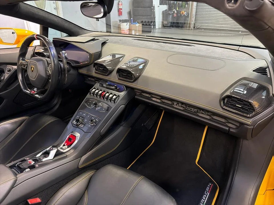 2016 Lamborghini Huracan LP610-4 - Image 25 of 31