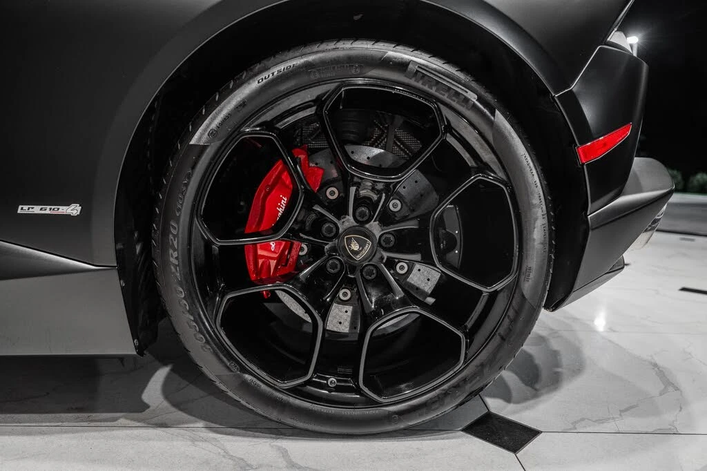 2016 Lamborghini Huracan LP610-4 - Image 10 of 31