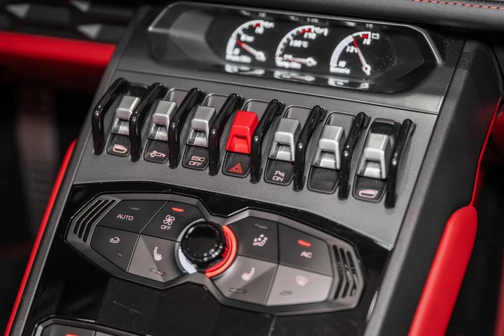 2016 Lamborghini Huracan LP610-4 - Image 26 of 31