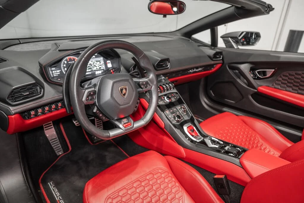 2016 Lamborghini Huracan LP610-4 - Image 13 of 31
