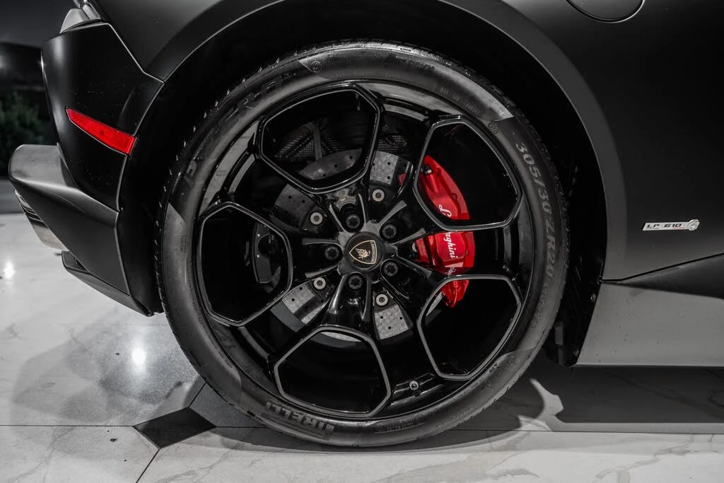 2016 Lamborghini Huracan LP610-4 - Image 11 of 31