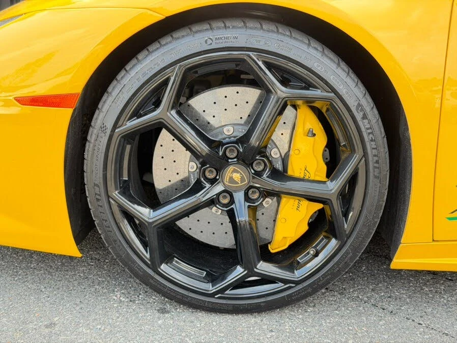 2016 Lamborghini Huracan LP610-4 - Image 14 of 28
