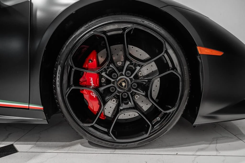 2016 Lamborghini Huracan LP610-4 - Image 12 of 31