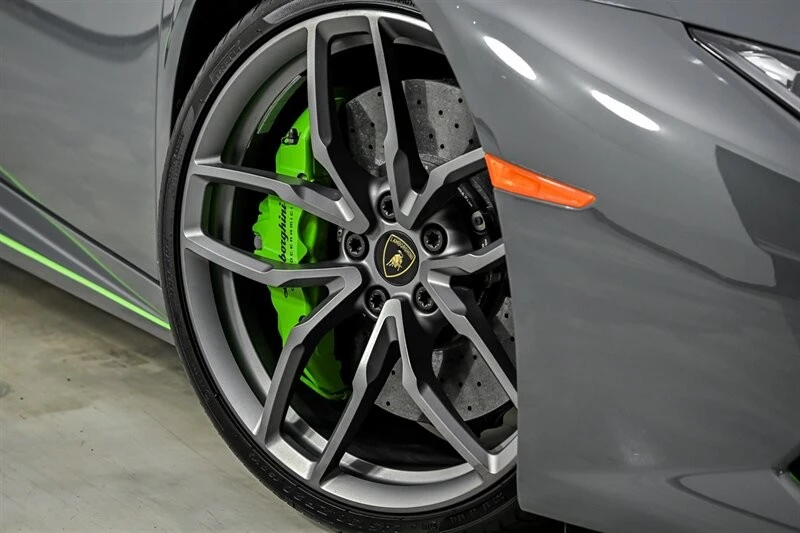 2016 Lamborghini Huracan LP610-4 - Image 3 of 31