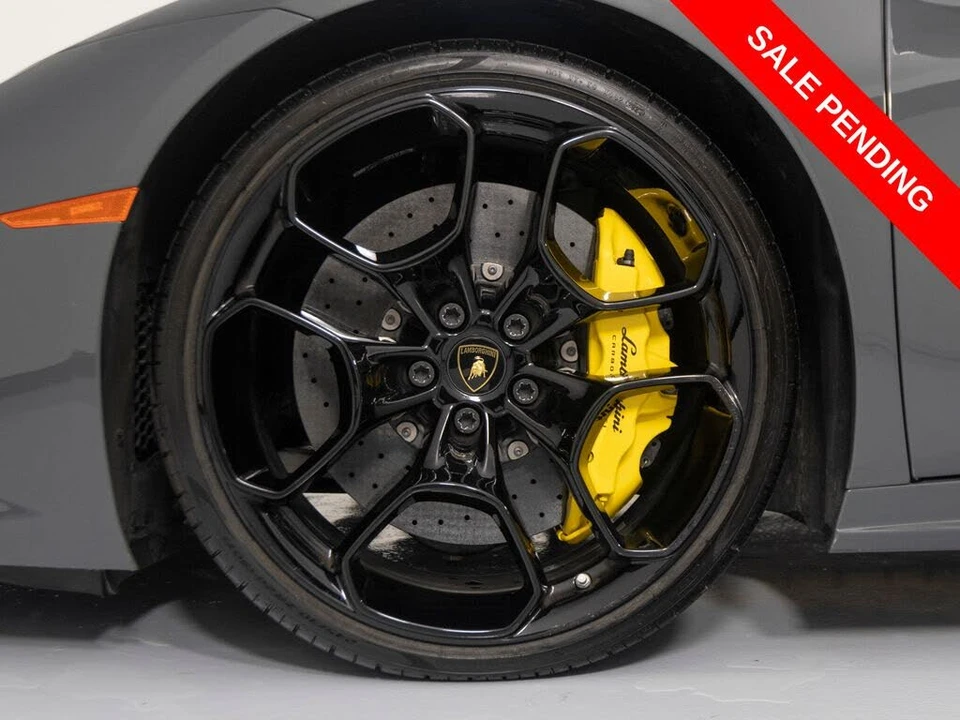 2016 Lamborghini Huracan LP610-4 - Image 10 of 31