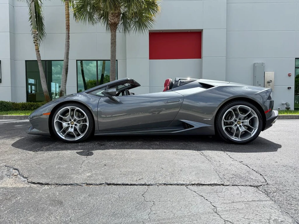 2016 Lamborghini Huracan LP610-4 - Image 11 of 31