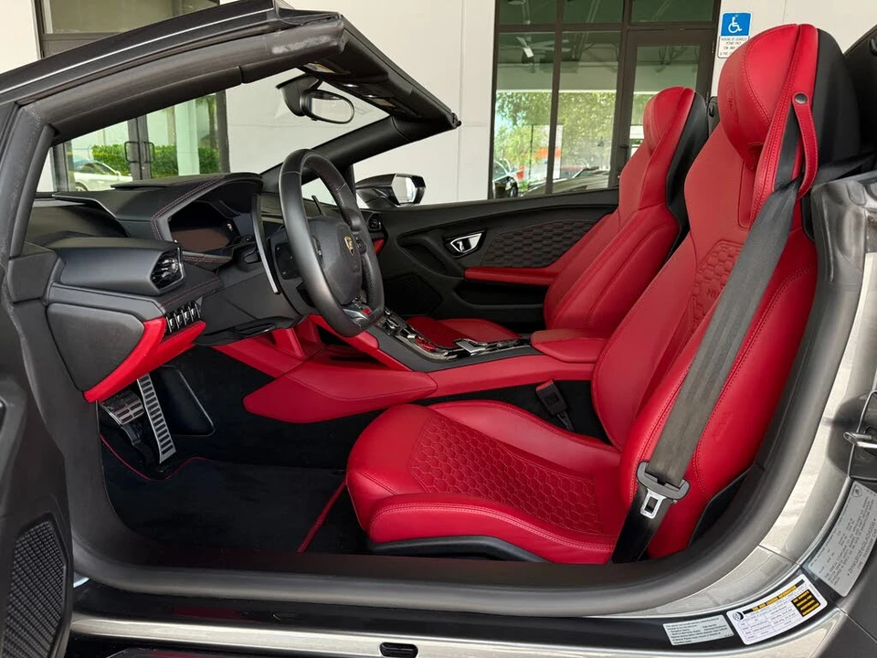 2016 Lamborghini Huracan LP610-4 - Image 26 of 31