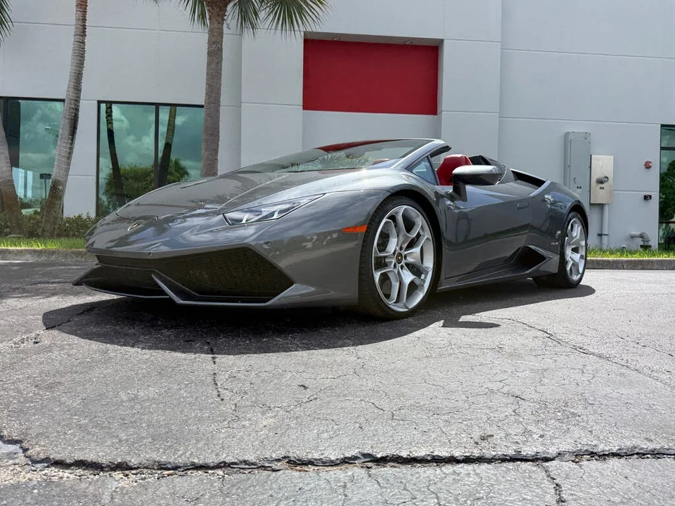 2016 Lamborghini Huracan LP610-4 - Image 10 of 31