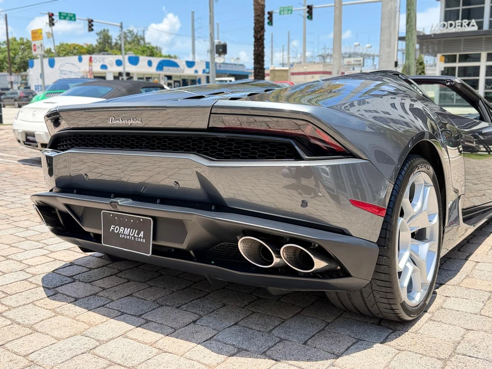 2016 Lamborghini Huracan LP610-4 - Image 13 of 31