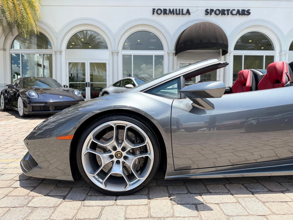 2016 Lamborghini Huracan LP610-4 - Image 21 of 31