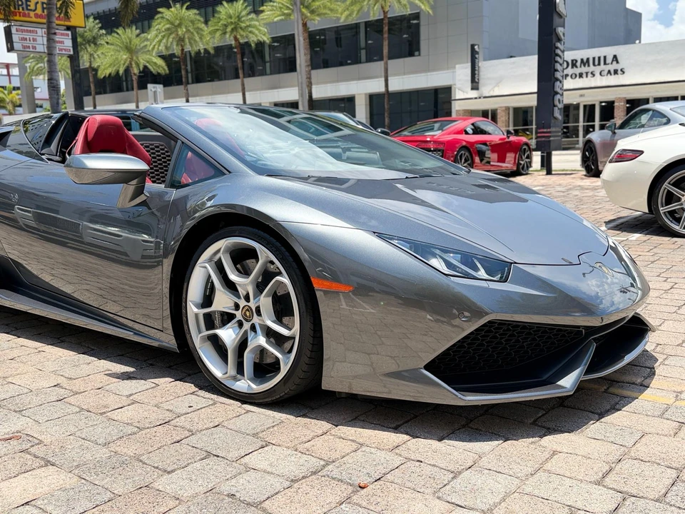 2016 Lamborghini Huracan LP610-4 - Image 8 of 31