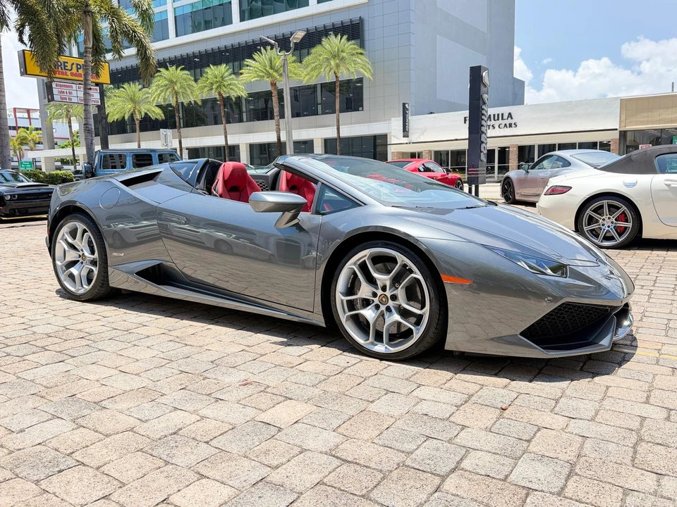 2016 Lamborghini Huracan LP610-4 - Image 9 of 31