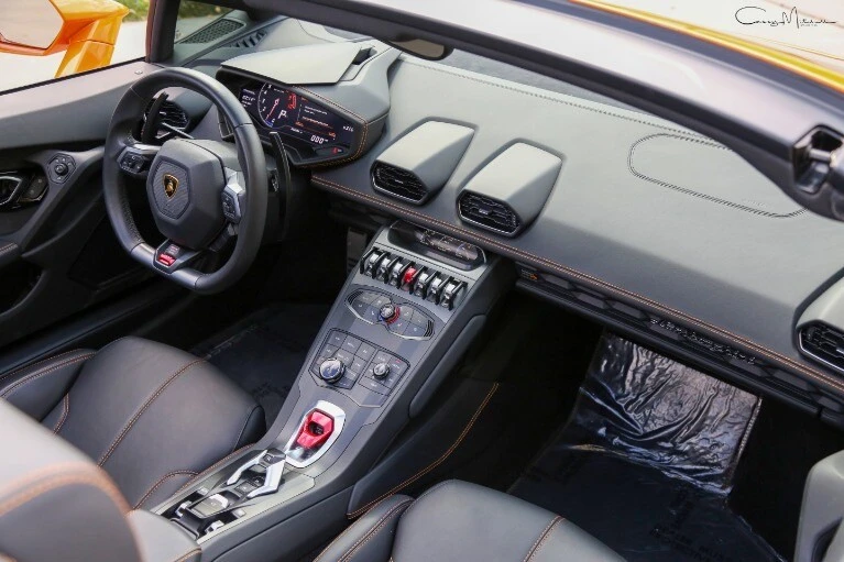 2016 Lamborghini Huracan LP610-4 - Image 4 of 11