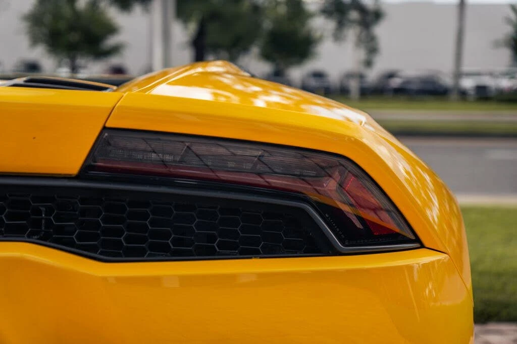 2016 Lamborghini Huracan LP610-4 - Image 13 of 31