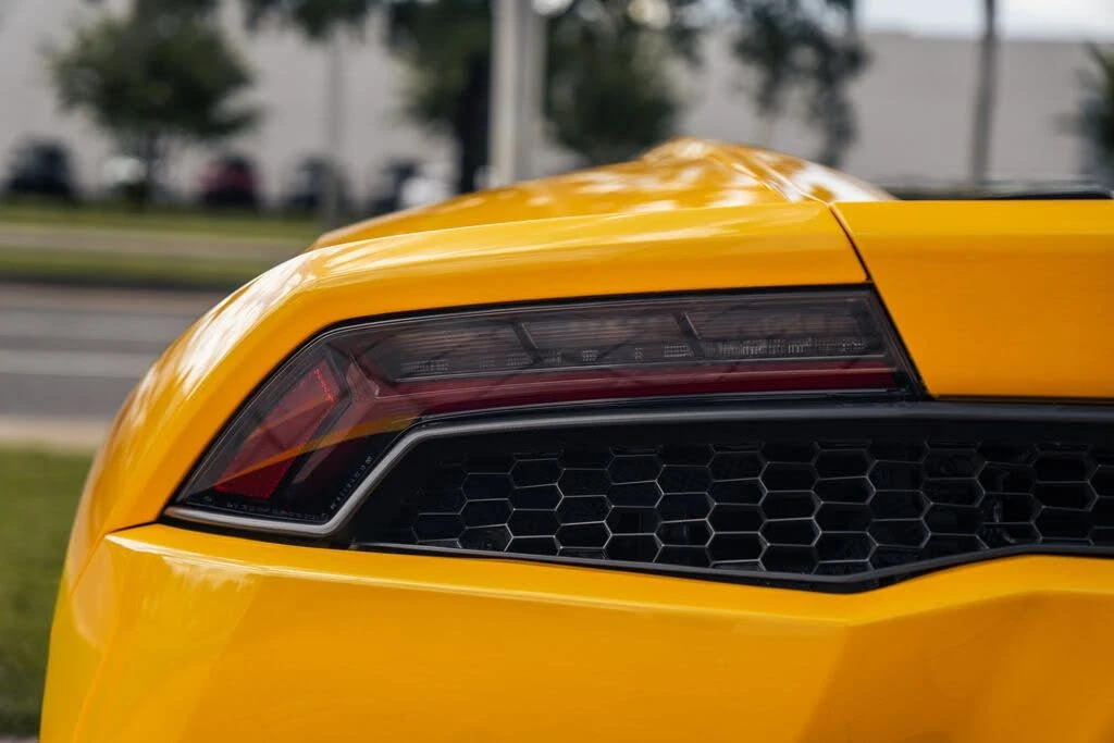 2016 Lamborghini Huracan LP610-4 - Image 12 of 31