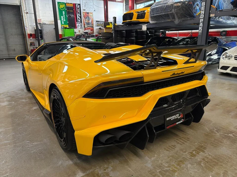 2016 Lamborghini Huracan LP610-4 - Image 8 of 31